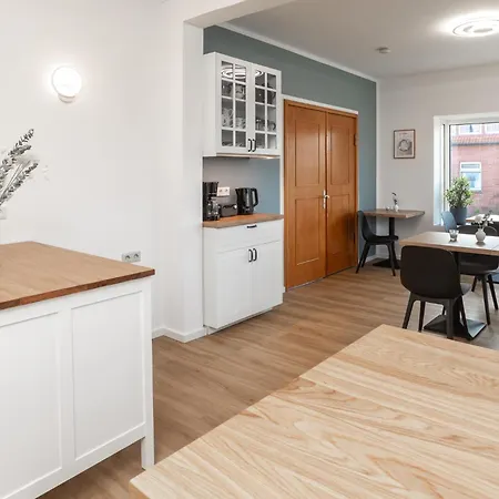 Toewerland 1 公寓 *